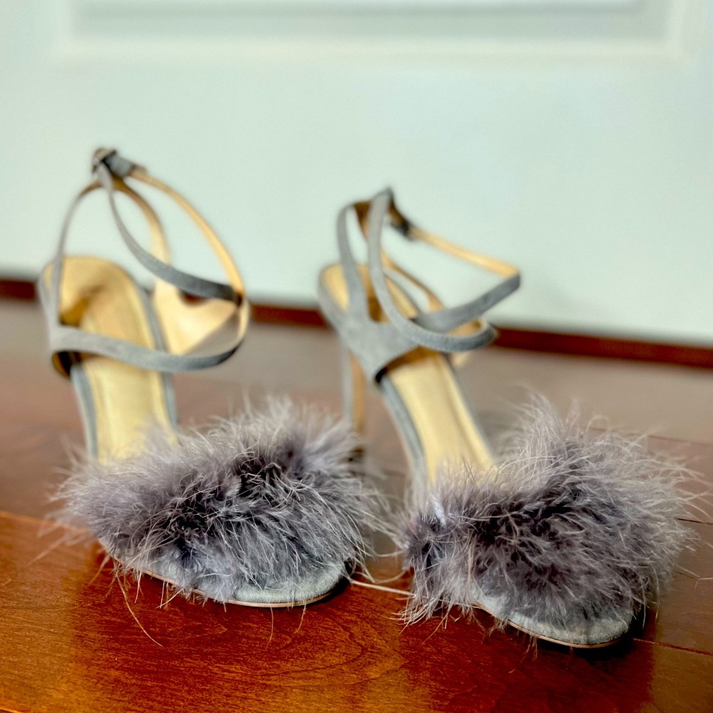 TOPSHOP Reine Feathered Grey Sandal Size 37